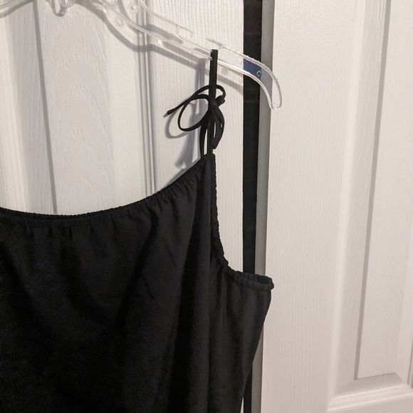 310 MOOD Black Slip Dress with Adjustable Spaghetti Straps One Size - Picture 3 of 5